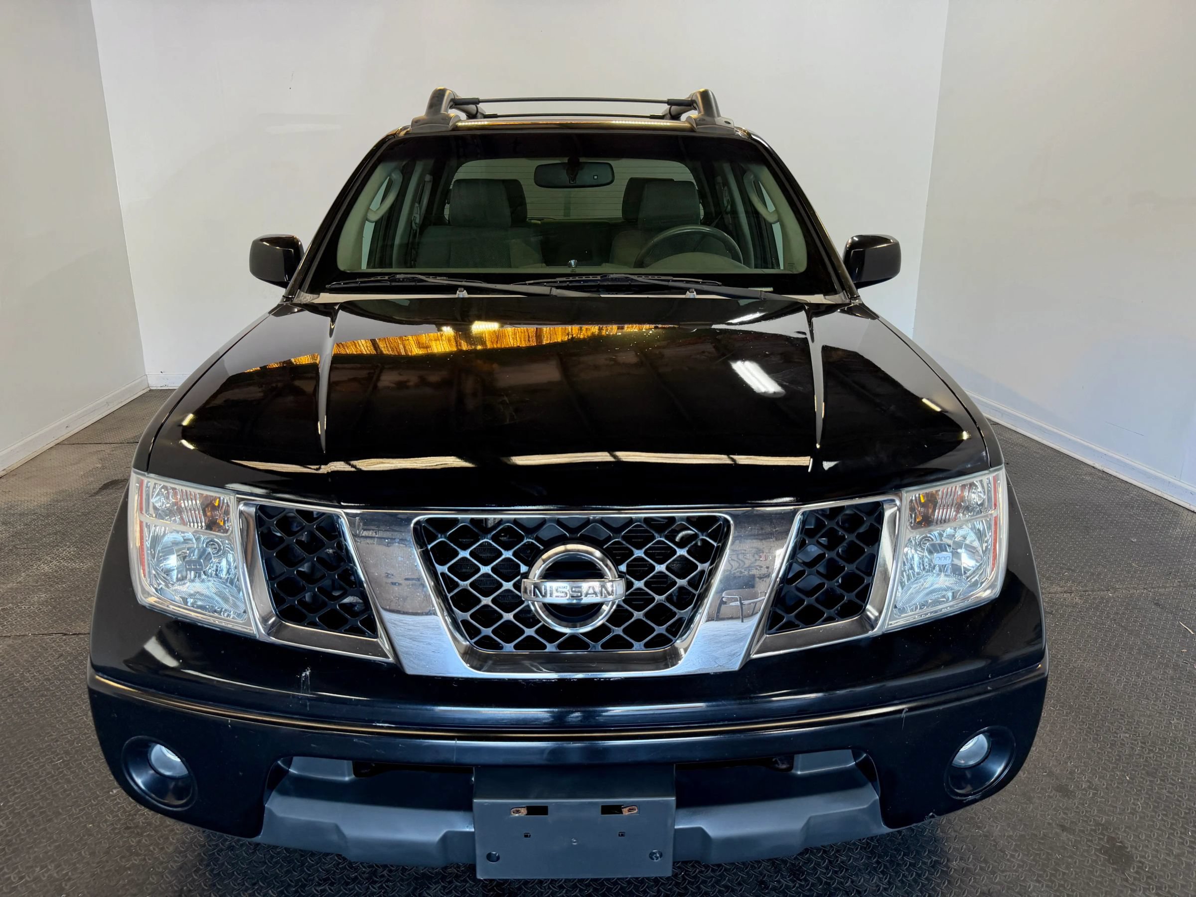 Used 2008 Nissan Frontier LE AWD/4WD image 3