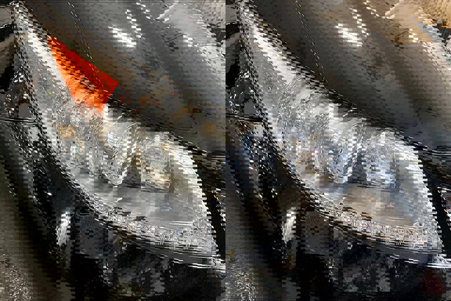 Used 2013 Lexus ES 300h w/ Luxury Pkg image 28