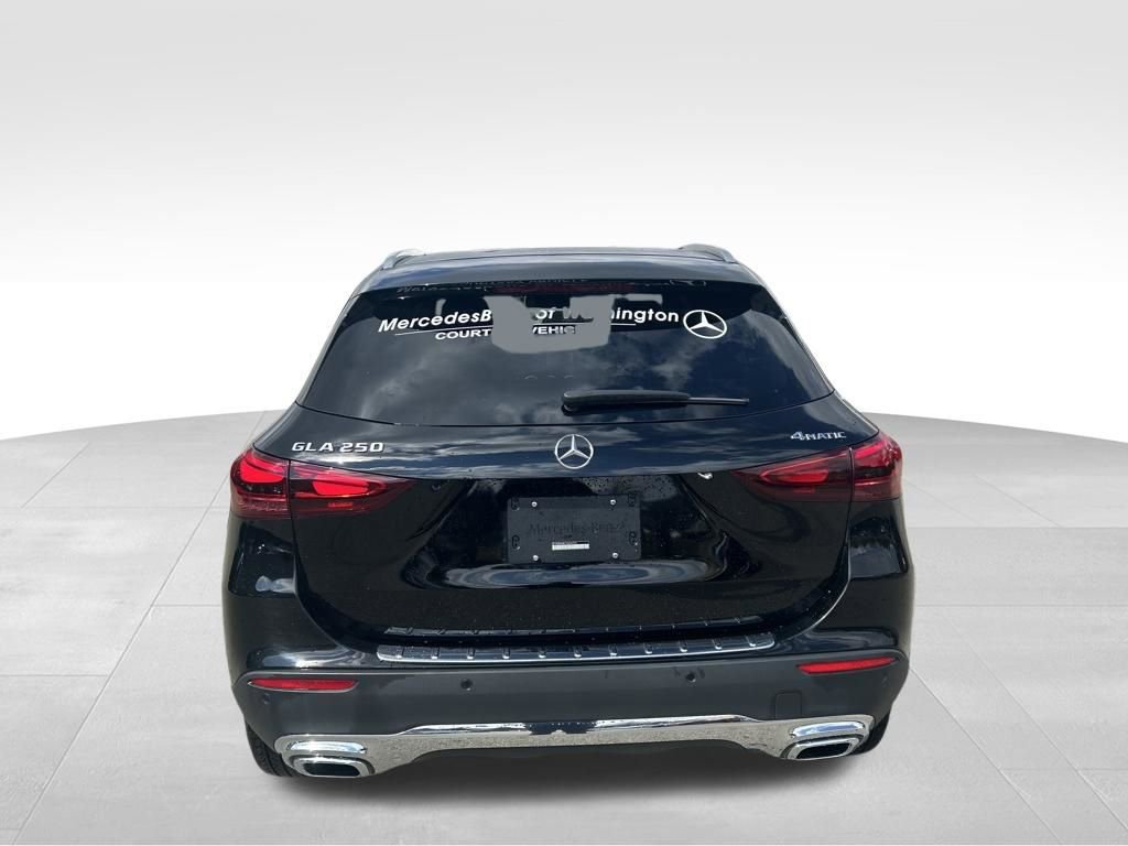 Certified 2025 Mercedes-Benz GLA 250 4MATIC image 4