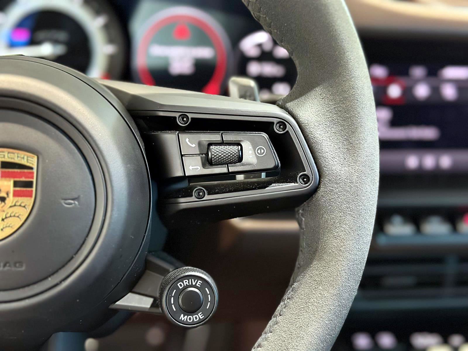 Certified 2023 Porsche 911 Targa 4 GTS image 24