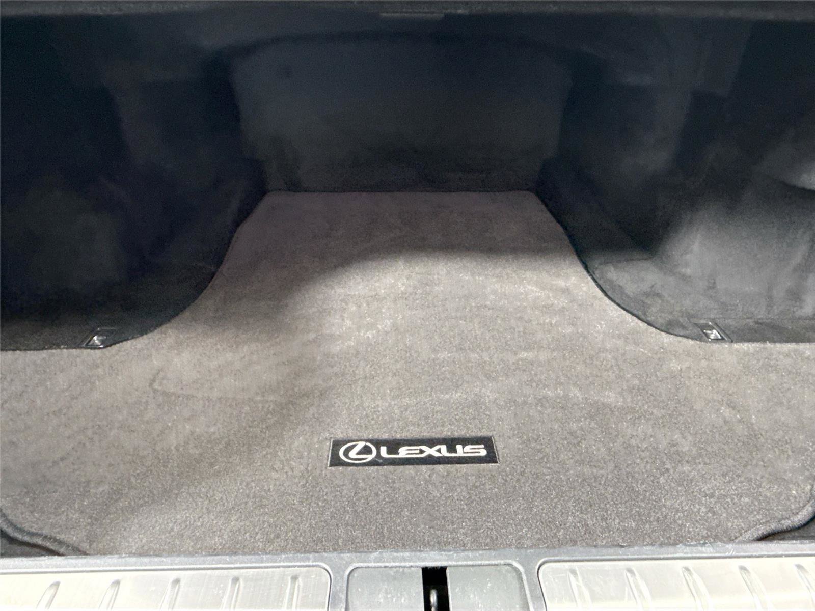 Used 2022 Lexus LS 500 RWD image 40