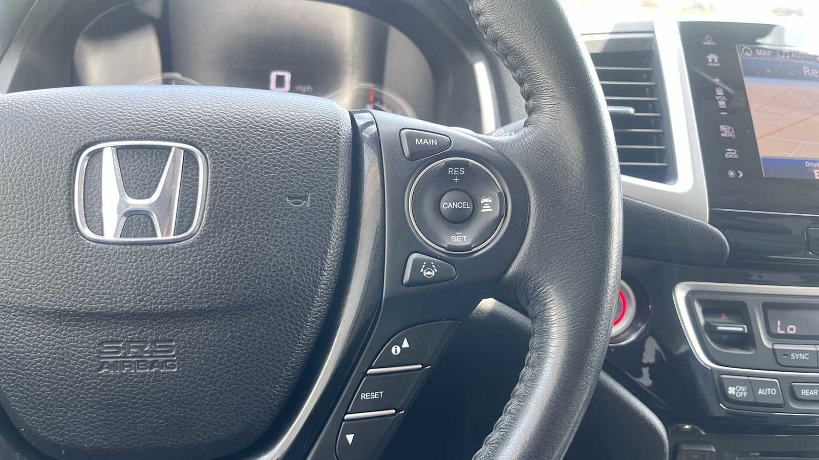 Used 2017 Honda Pilot Touring image 42