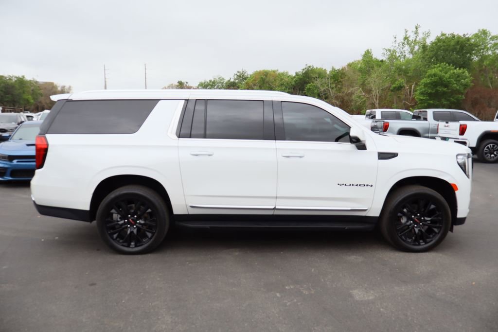 Certified 2024 GMC Yukon XL SLT w/ SLT Premium Package image 9