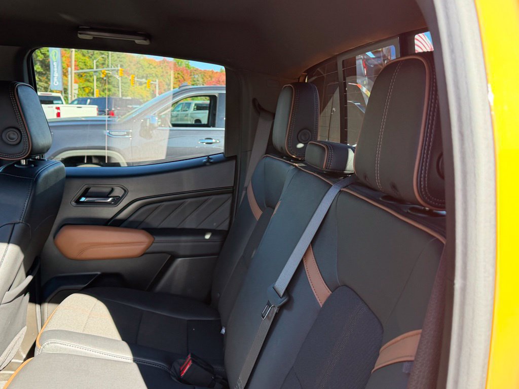 Certified 2025 GMC Canyon AT4 w/ Nightfall Edition AWD/4WD image 12