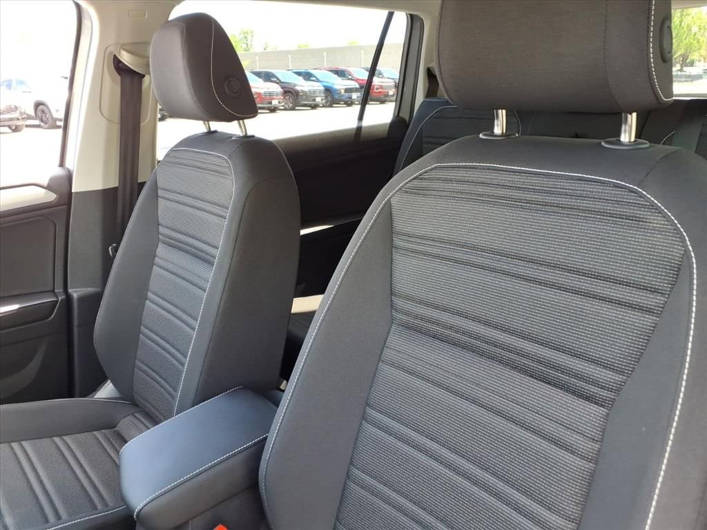 Used 2024 Volkswagen Tiguan S FWD image 15