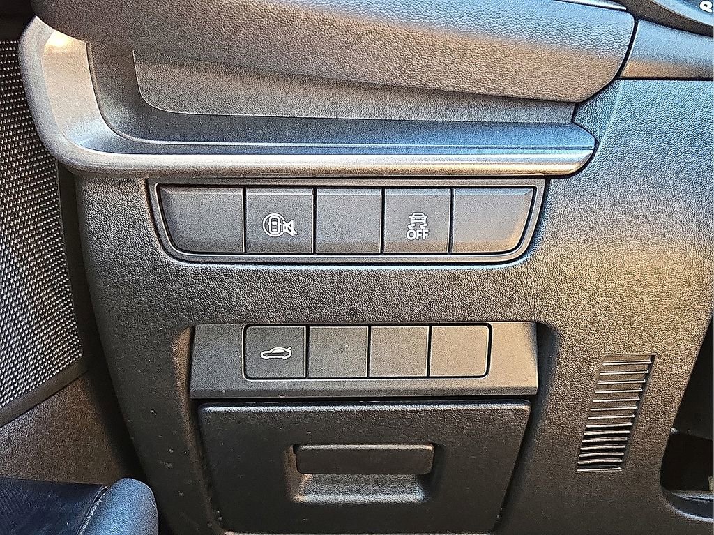 New 2025 MAZDA MAZDA3 s image 31