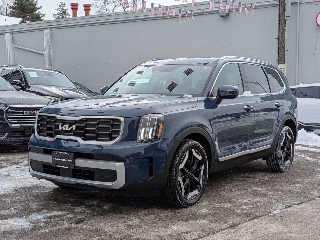 Used 2023 Kia Telluride S