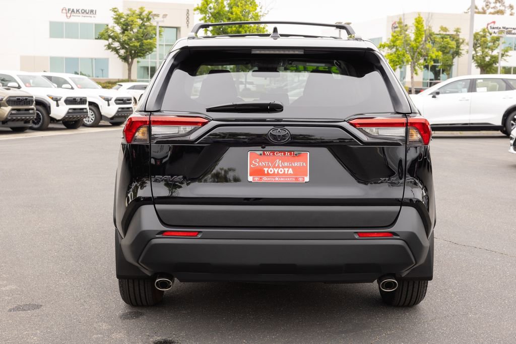 Certified 2025 Toyota RAV4 XLE FWD image 6
