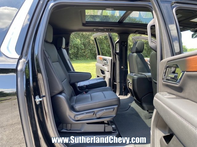 Certified 2025 GMC Yukon XL Denali w/ Sun & Power Step Package image 39