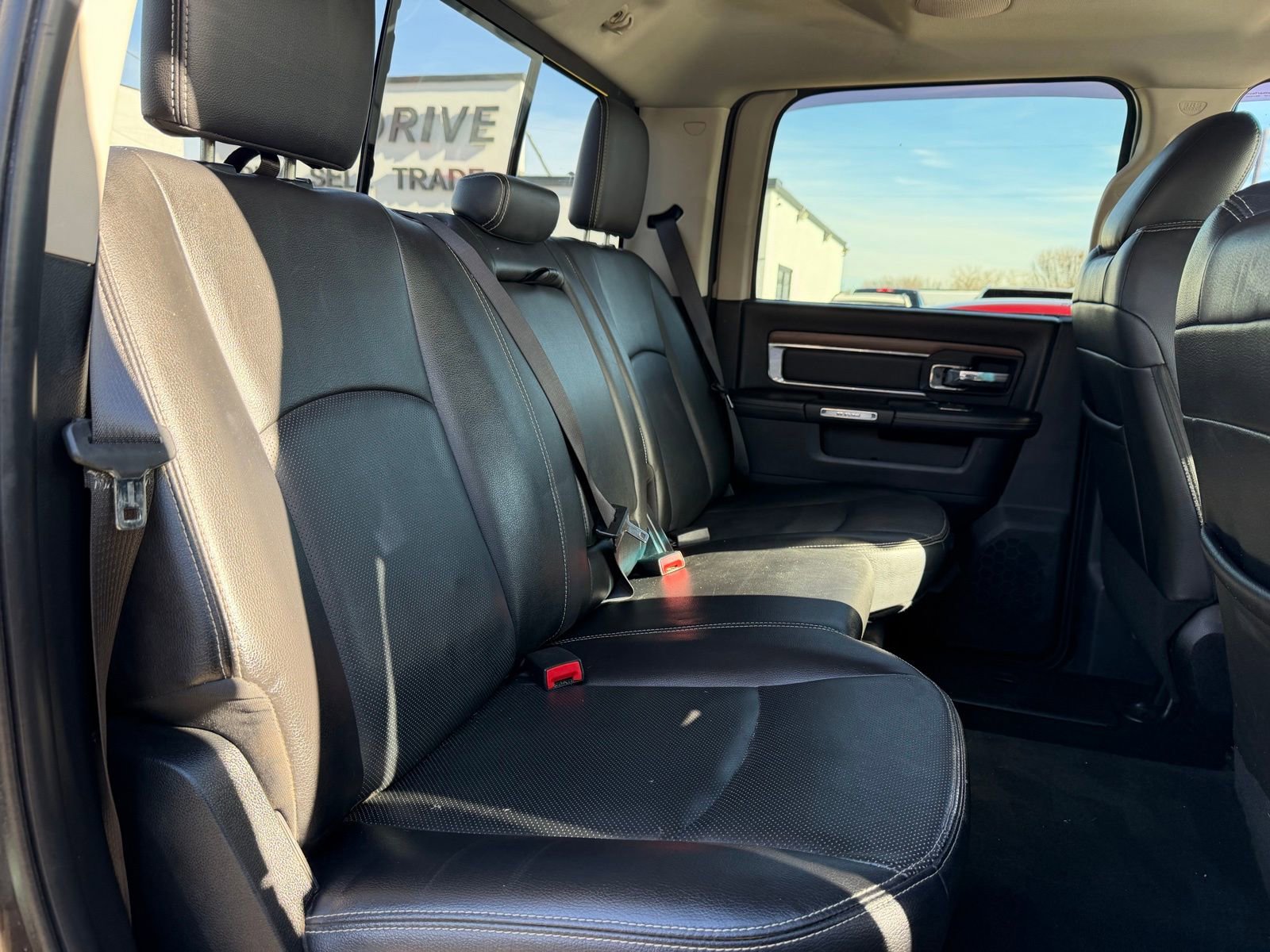 Used 2015 RAM 2500 Laramie w/ Protection Group image 22