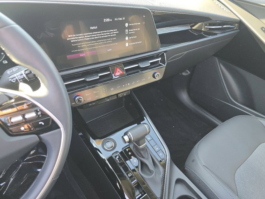 Used 2023 Kia Niro EX Touring image 27