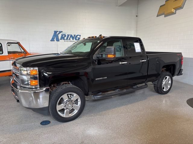Used 2019 Chevrolet Silverado 2500 W/T w/ Snow Plow Prep Package AWD/4WD image 2