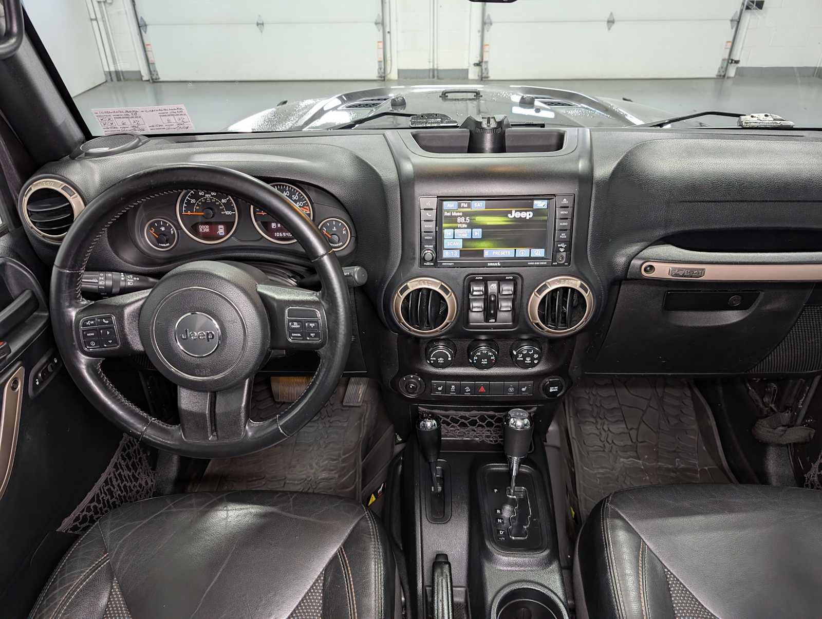 Used 2016 Jeep Wrangler Unlimited Sahara AWD/4WD image 16