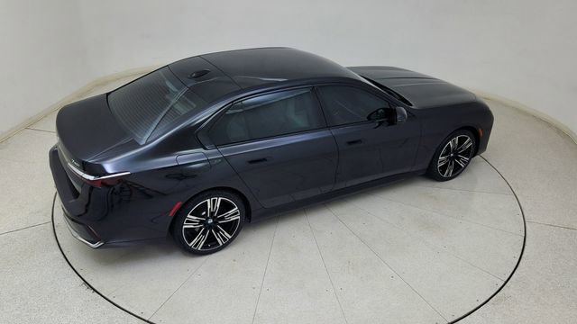 Used 2023 BMW 740i w/ Parking Assistance Package image 82