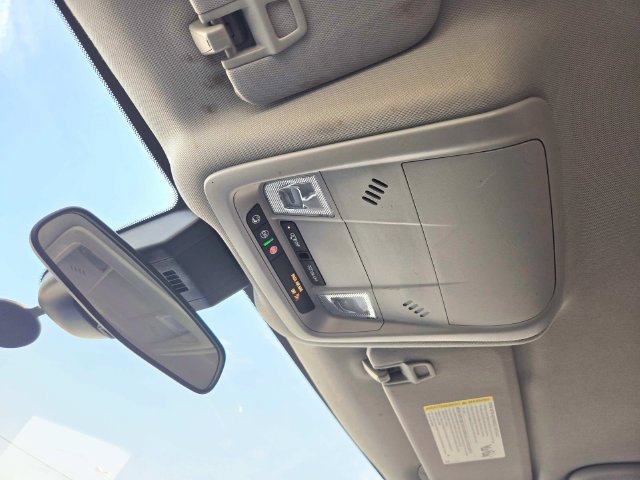 Used 2022 Chevrolet Equinox LS w/ LS Convenience Package FWD image 17