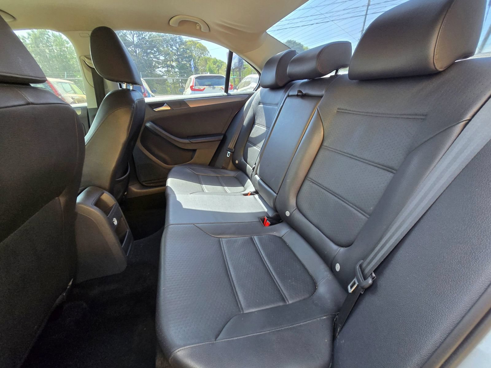 Used 2015 Volkswagen Jetta TDI SE FWD image 7