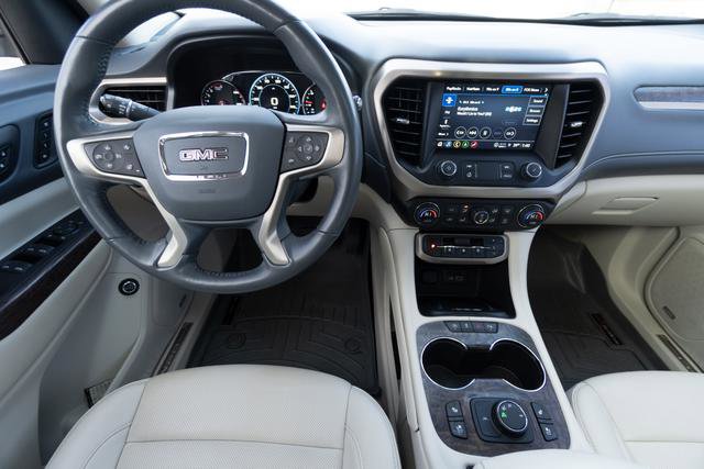 Used 2022 GMC Acadia Denali w/ Denali Ultimate Package image 15