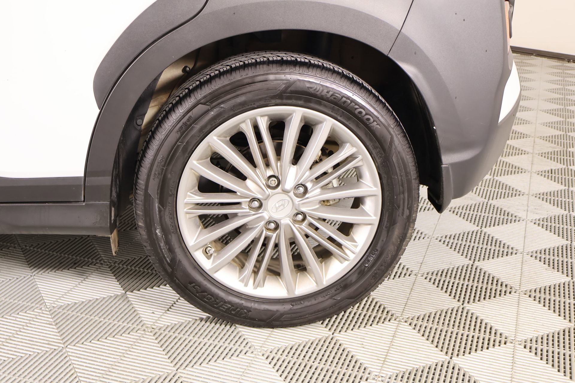 Used 2021 Hyundai Kona SEL Plus w/ Cargo Package image 17