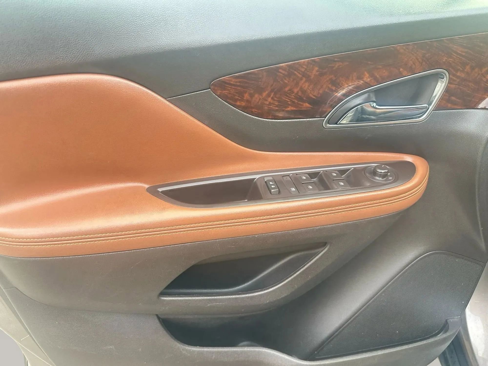 Used 2015 Buick Encore Leather w/ Experience Buick Package image 11