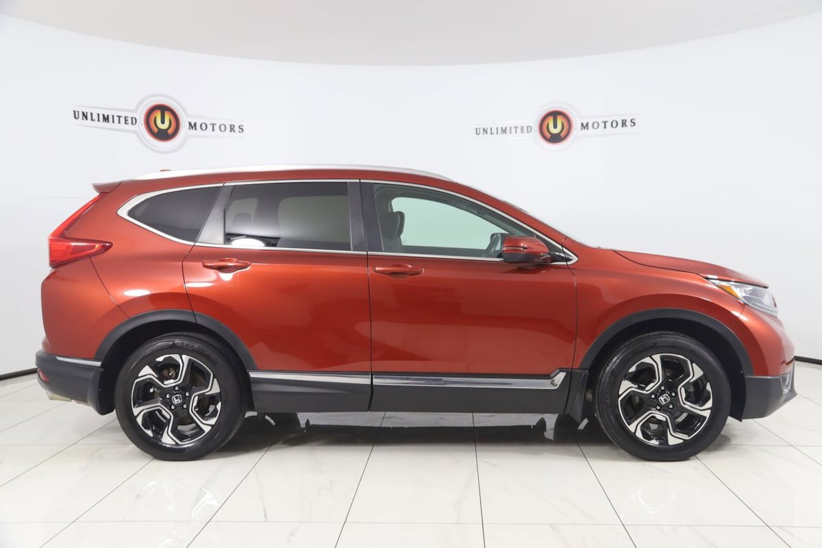 Used 2019 Honda CR-V Touring image 2