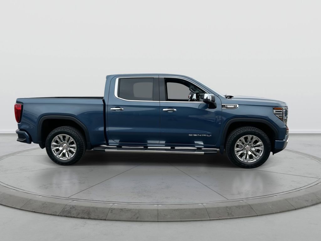 Used 2026 GMC Sierra 1500 Denali w/ Technology Package AWD/4WD image 9