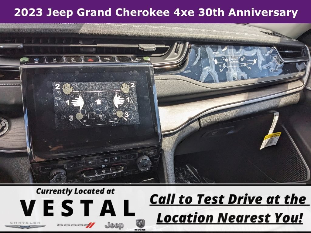 New 2023 Jeep Grand Cherokee 30th Anniversary AWD/4WD image 28