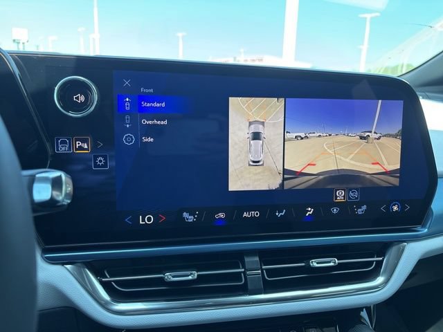 New 2026 Chevrolet Equinox EV LT FWD image 21