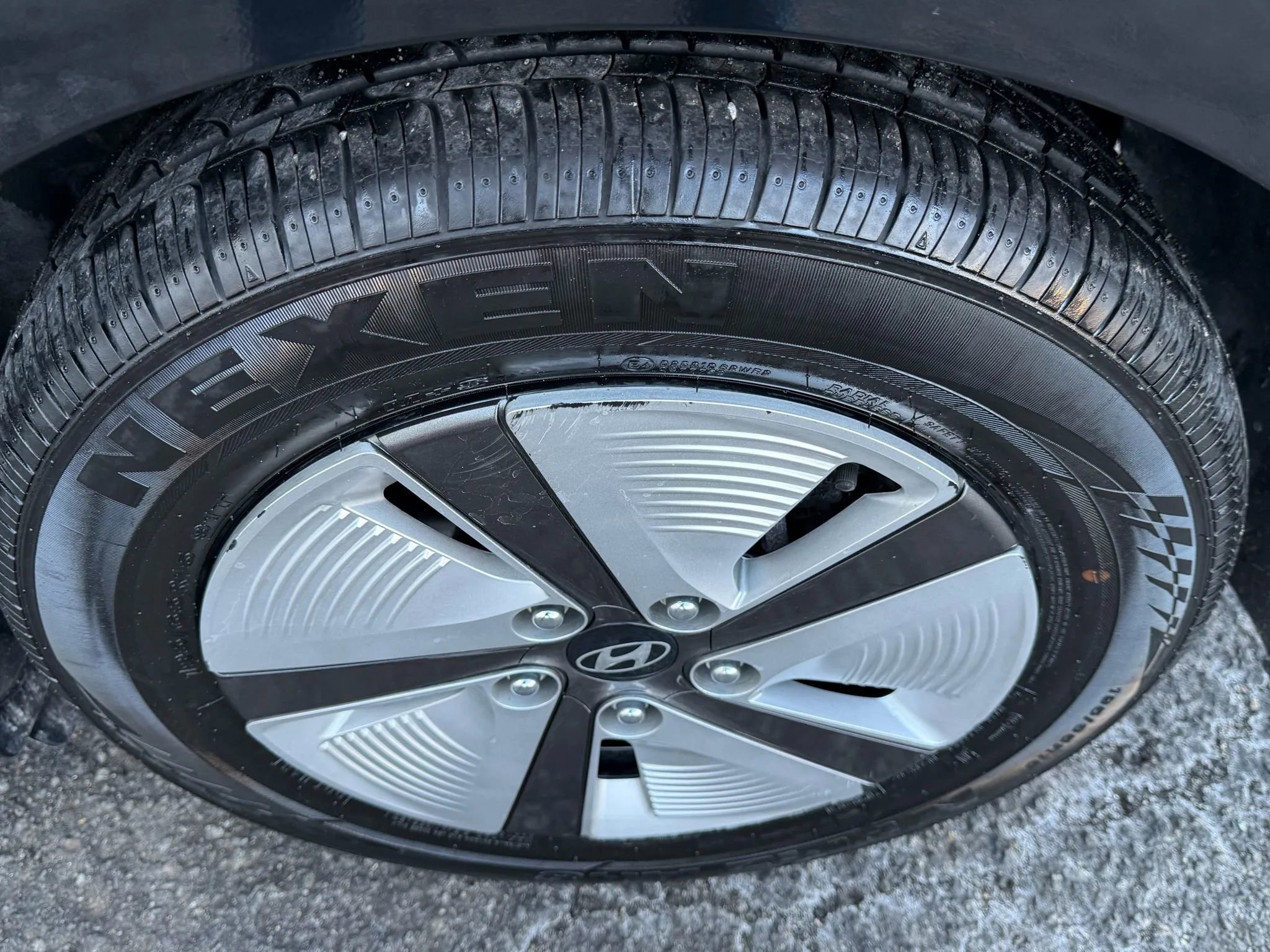 Used 2022 Hyundai Ioniq Blue image 39