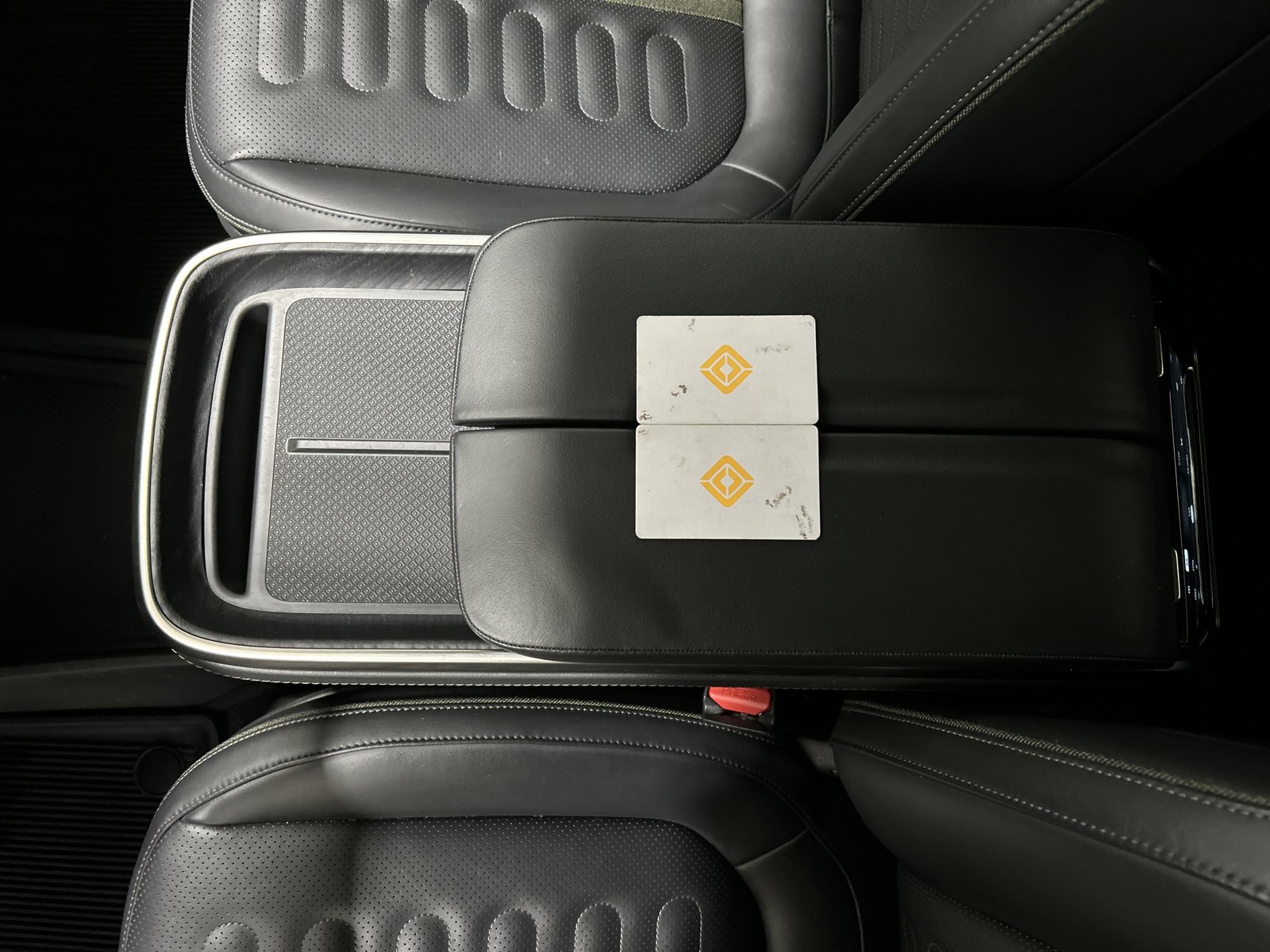 Used 2025 Rivian R1T Adventure image 29