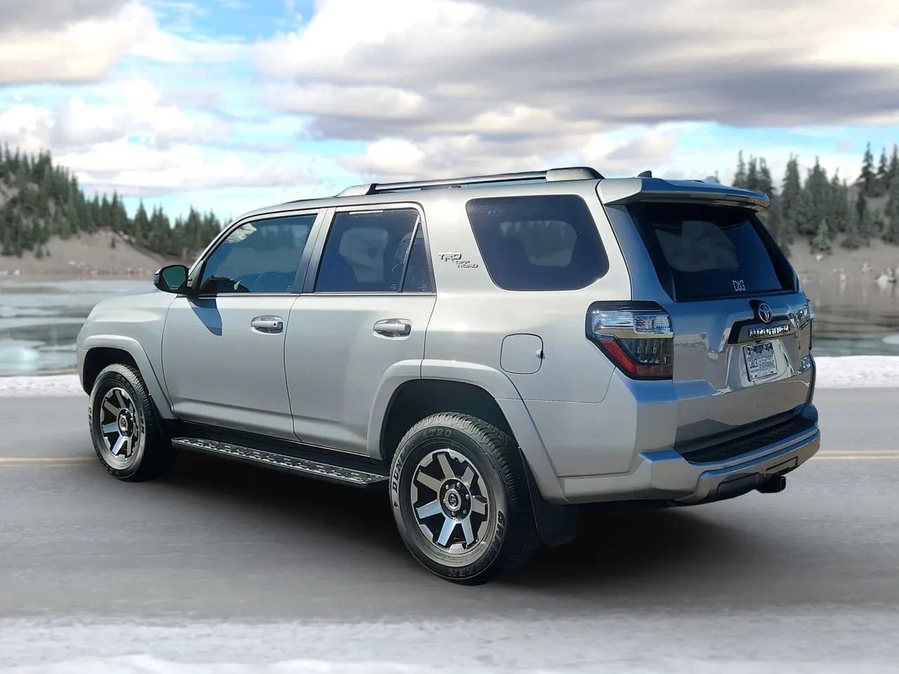 Used 2024 Toyota 4Runner TRD Off-Road image 5