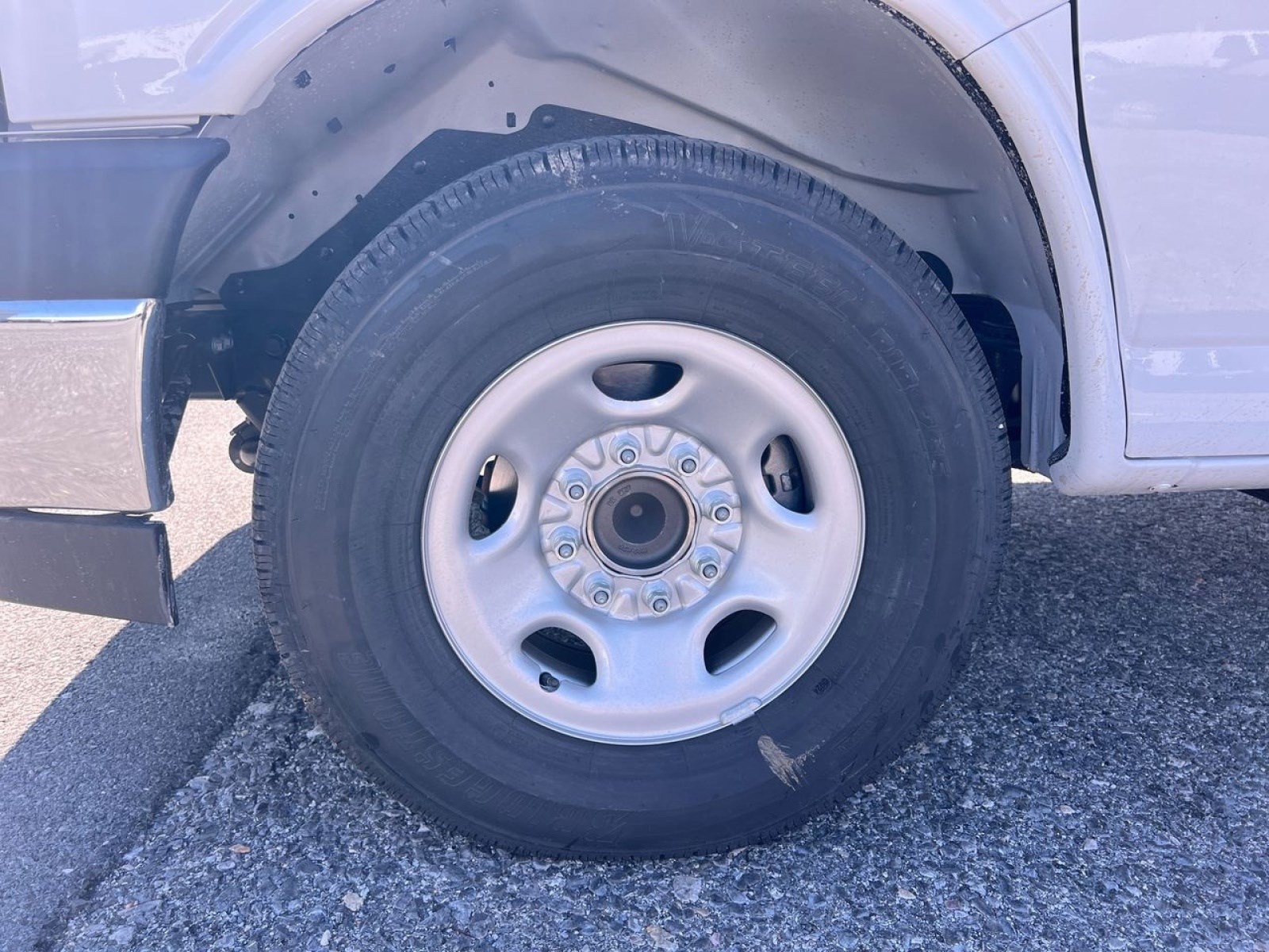 New 2025 Chevrolet Express 3500 Work Van w/ Power Convenience Package image 12