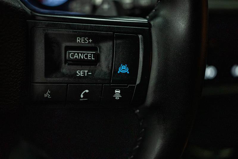 Used 2025 Nissan Rogue SV AWD/4WD image 20