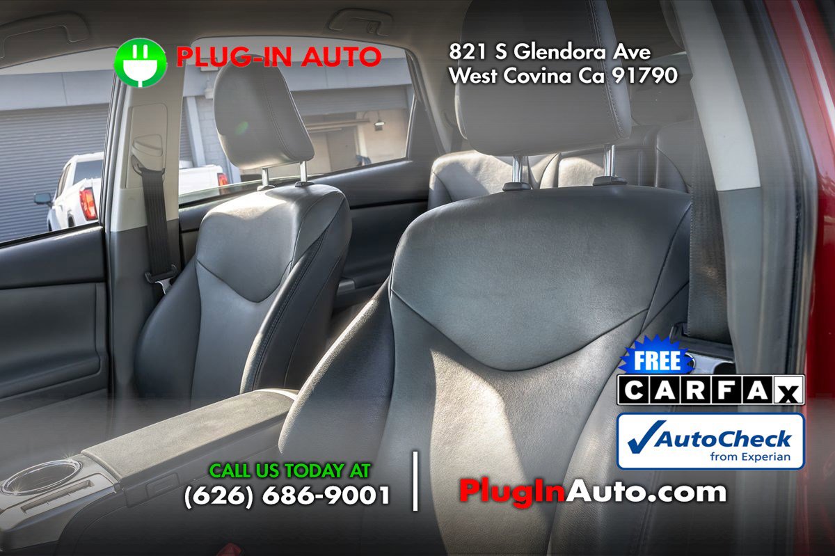 Used 2012 Toyota Prius V Five image 7
