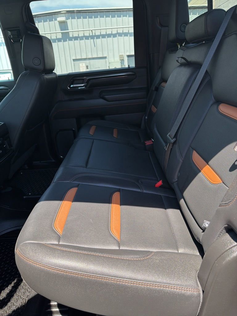Used 2024 GMC Sierra 2500 AT4 w/ AT4 Premium Plus Package AWD/4WD image 19