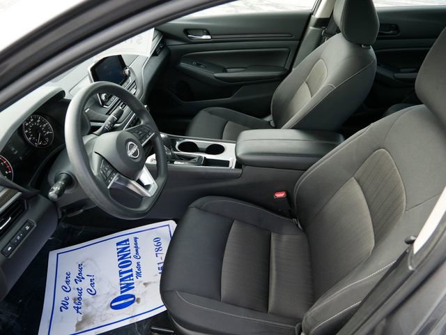 Used 2024 Nissan Altima 2.5 SV image 7
