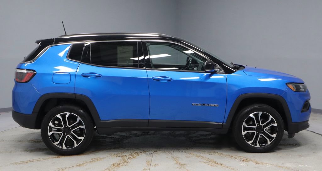 Used 2022 Jeep Compass Limited image 12