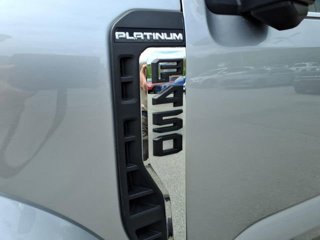 Used 2024 Ford F450 Platinum w/ FX4 Off-Road Package AWD/4WD image 15