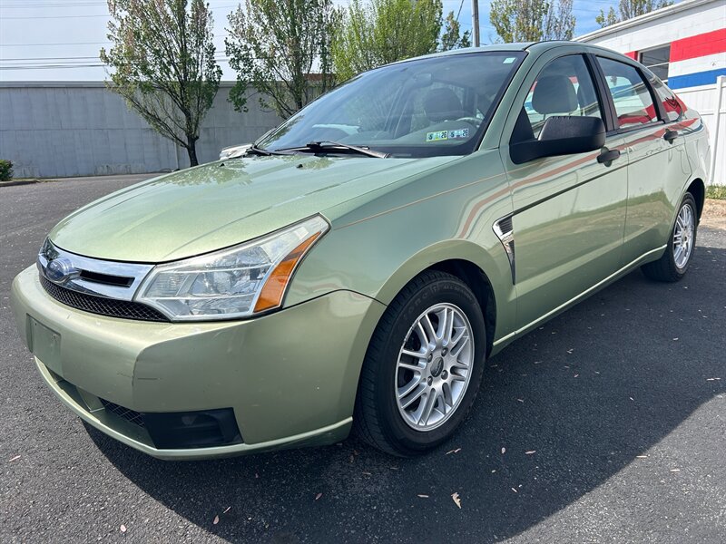 Used 2008 Ford Focus SE FWD image 8