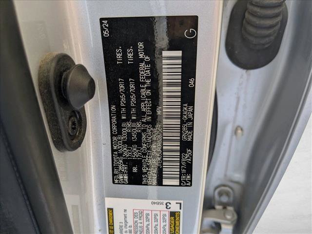 Used 2024 Toyota 4Runner SR5 AWD/4WD image 23