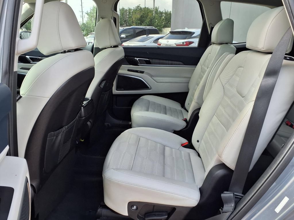 Used 2023 Kia Telluride SX Prestige AWD/4WD image 12