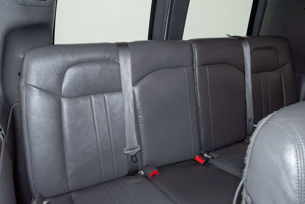 Used 2022 Chevrolet Express 3500 LS RWD image 13