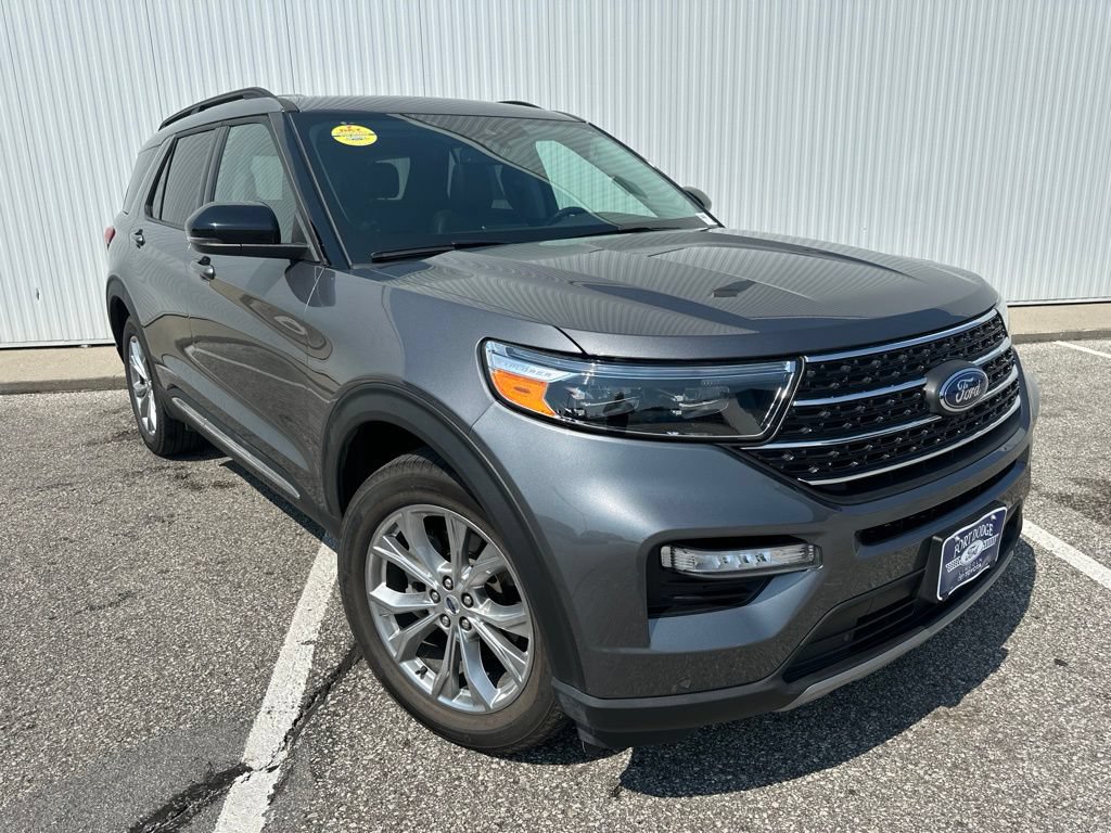 Certified 2024 Ford Explorer XLT w/ Equipment Group 202A AWD/4WD image 10
