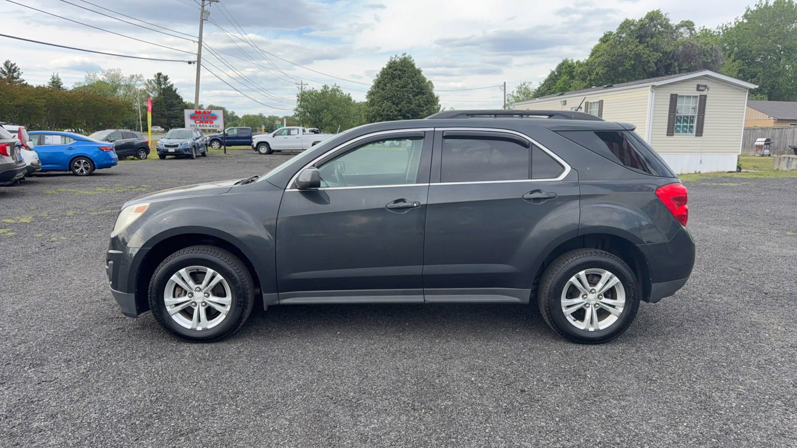 Used 2013 Chevrolet Equinox LT w/ Driver Convenience Package FWD image 3