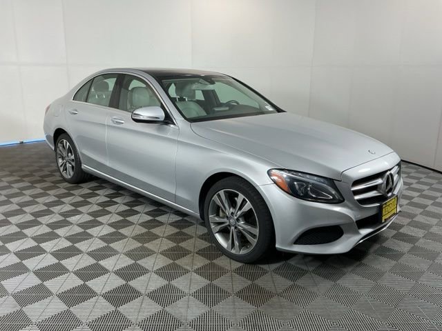 Used 2016 Mercedes-Benz C 300 4MATIC Sedan image 3