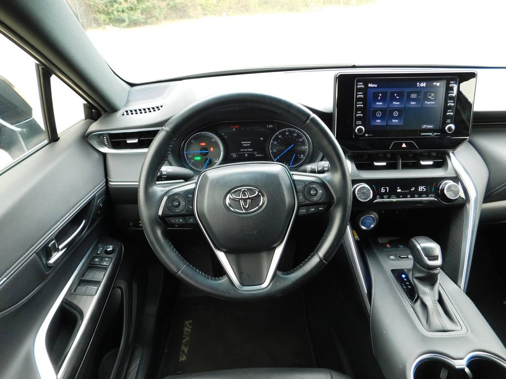 Used 2021 Toyota Venza XLE w/ Softex Package image 14