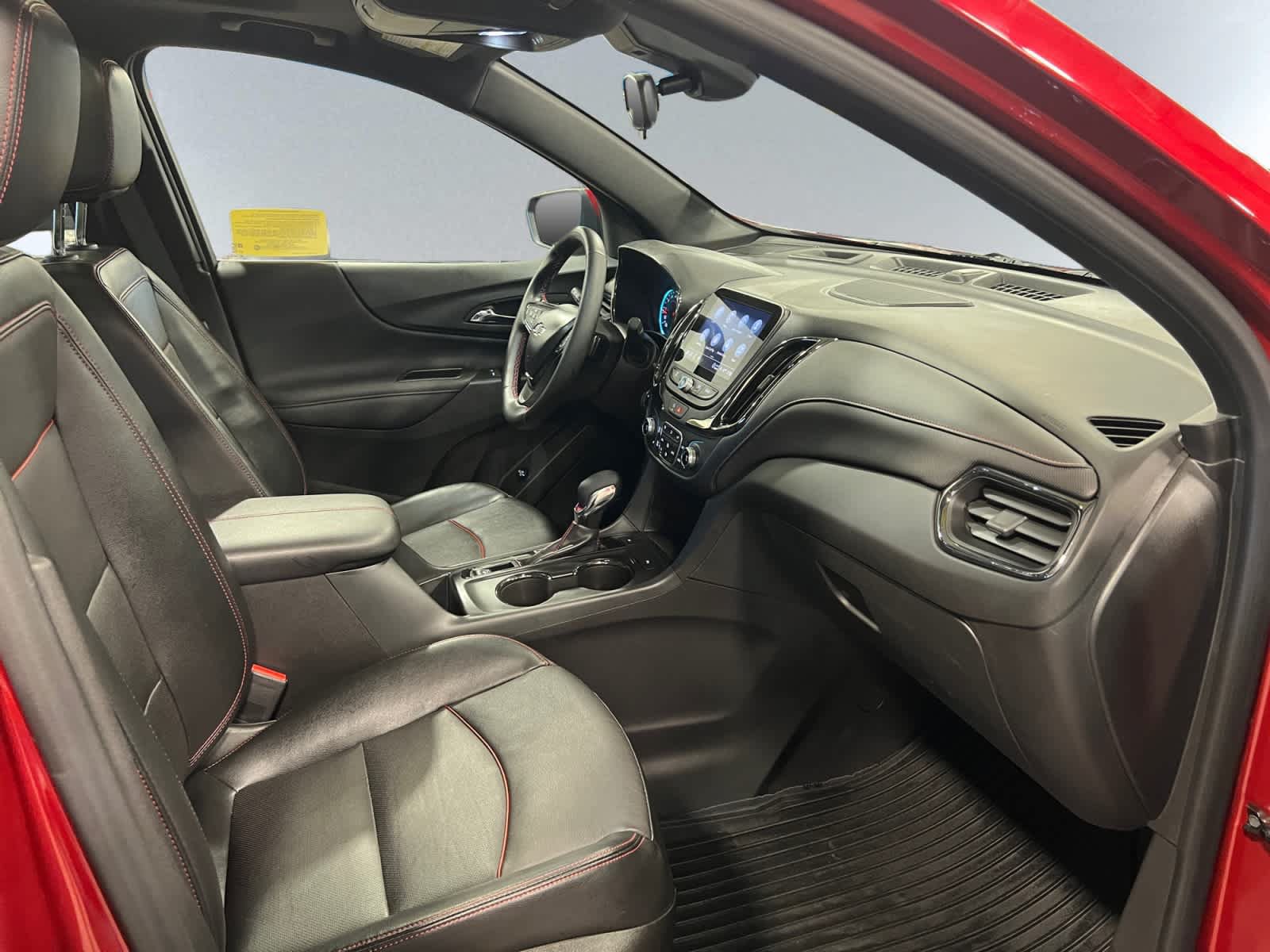 Used 2023 Chevrolet Equinox RS w/ RS Leather Package AWD/4WD image 20