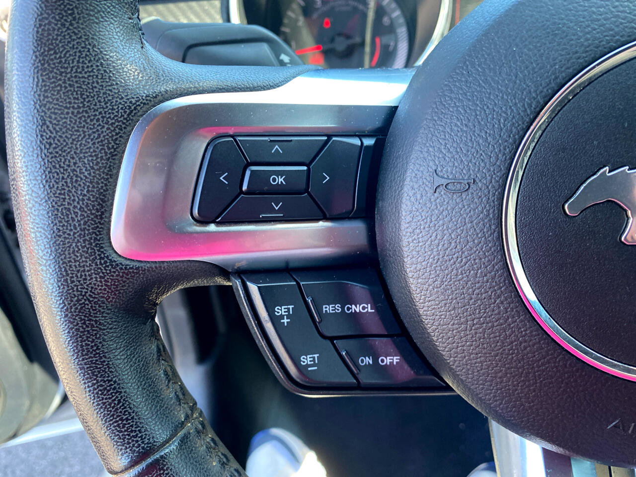 Used 2017 Ford Mustang Coupe image 14