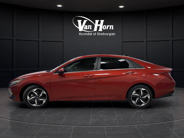 Used 2021 Hyundai Elantra Limited image 13