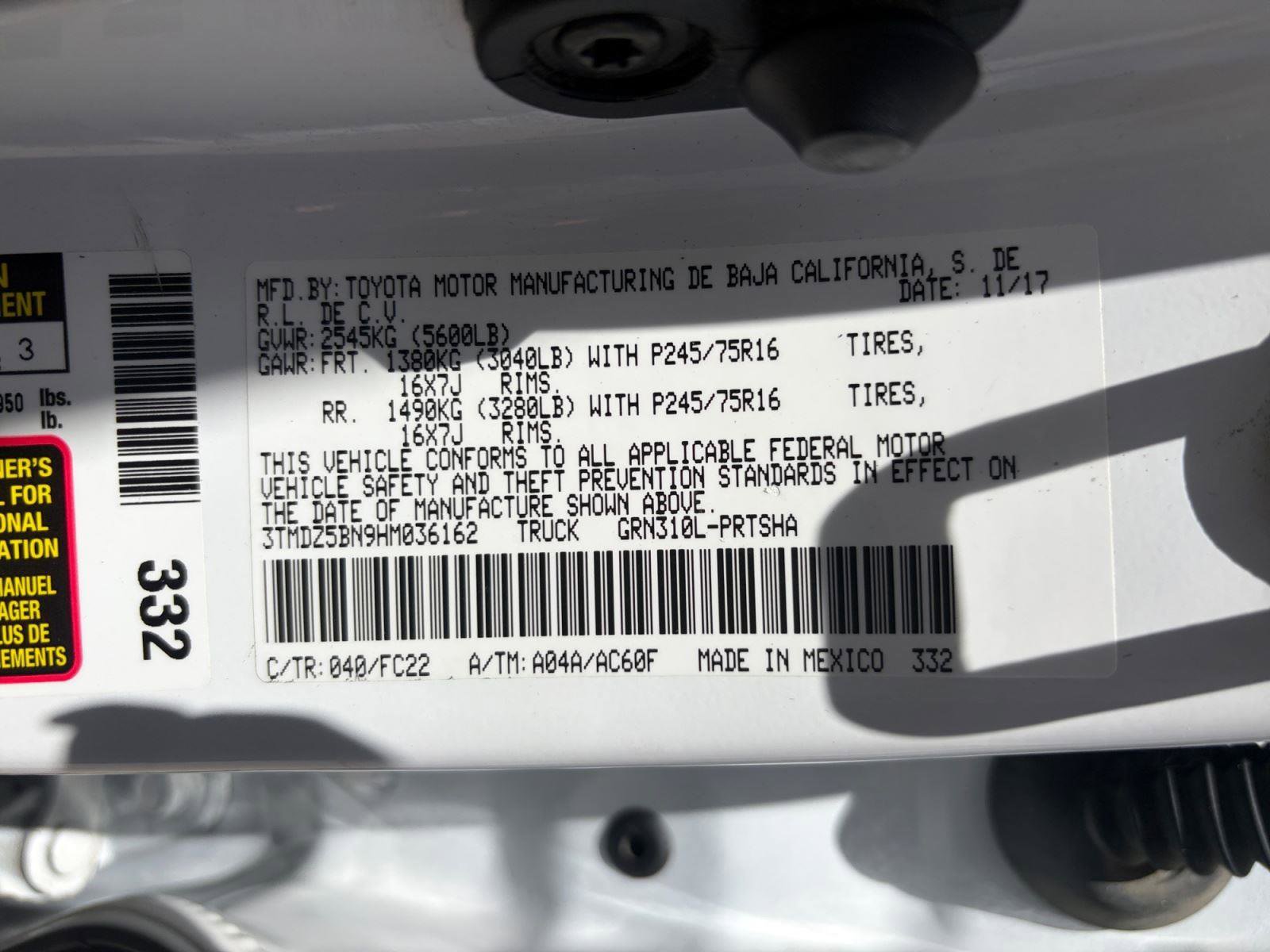 Used 2017 Toyota Tacoma SR5 w/ Tow Package AWD/4WD image 16