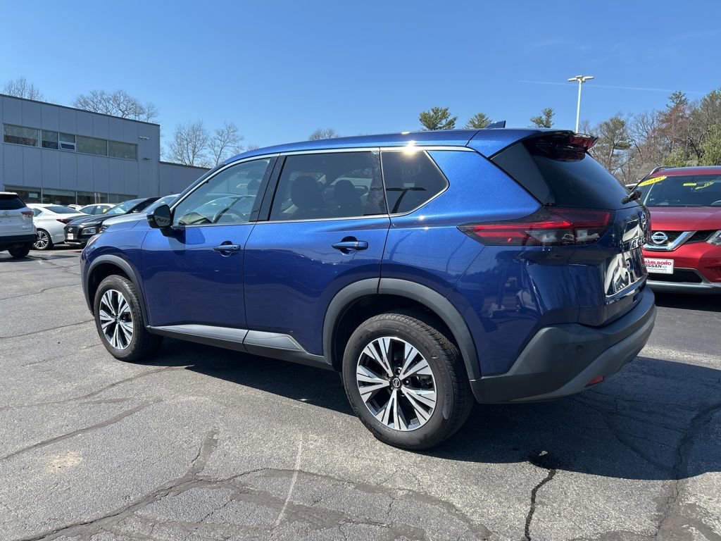 Certified 2021 Nissan Rogue SV image 5